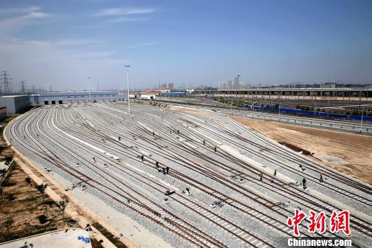圖為俯瞰基地?！堖h(yuǎn) 攝